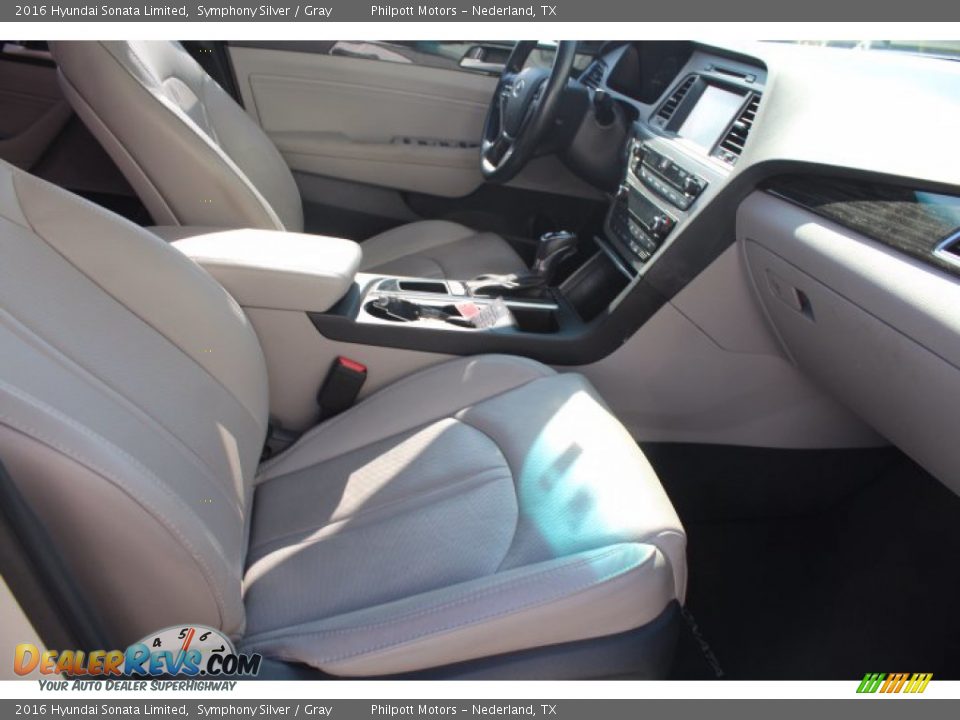 2016 Hyundai Sonata Limited Symphony Silver / Gray Photo #27