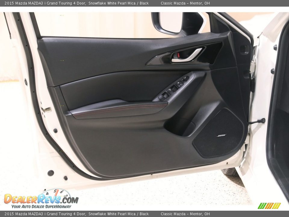 Door Panel of 2015 Mazda MAZDA3 i Grand Touring 4 Door Photo #4