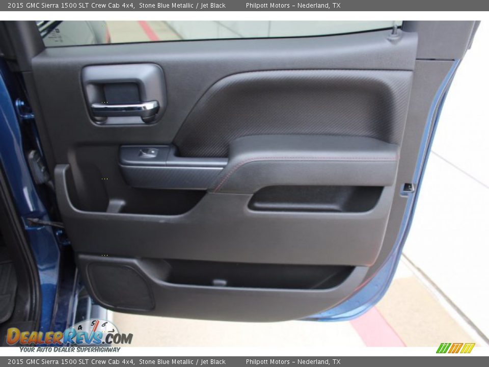 Door Panel of 2015 GMC Sierra 1500 SLT Crew Cab 4x4 Photo #23