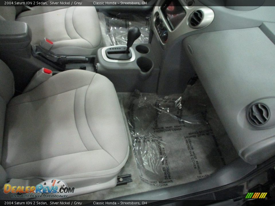 2004 Saturn ION 2 Sedan Silver Nickel / Grey Photo #17
