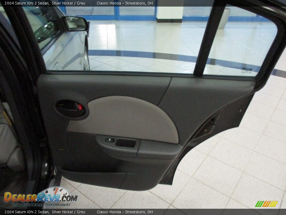 2004 Saturn ION 2 Sedan Silver Nickel / Grey Photo #19
