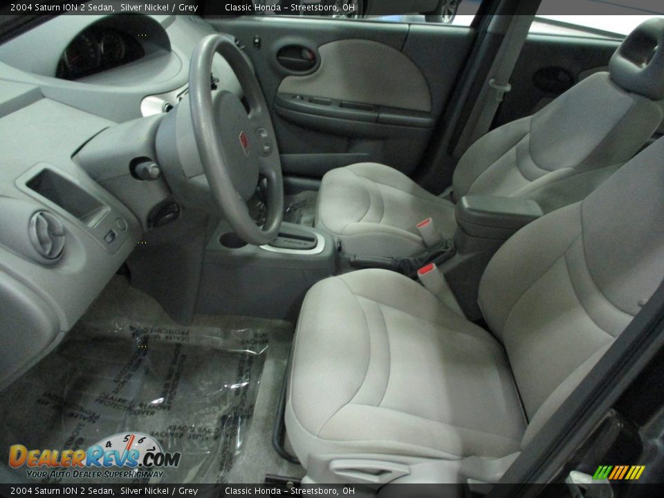 2004 Saturn ION 2 Sedan Silver Nickel / Grey Photo #27