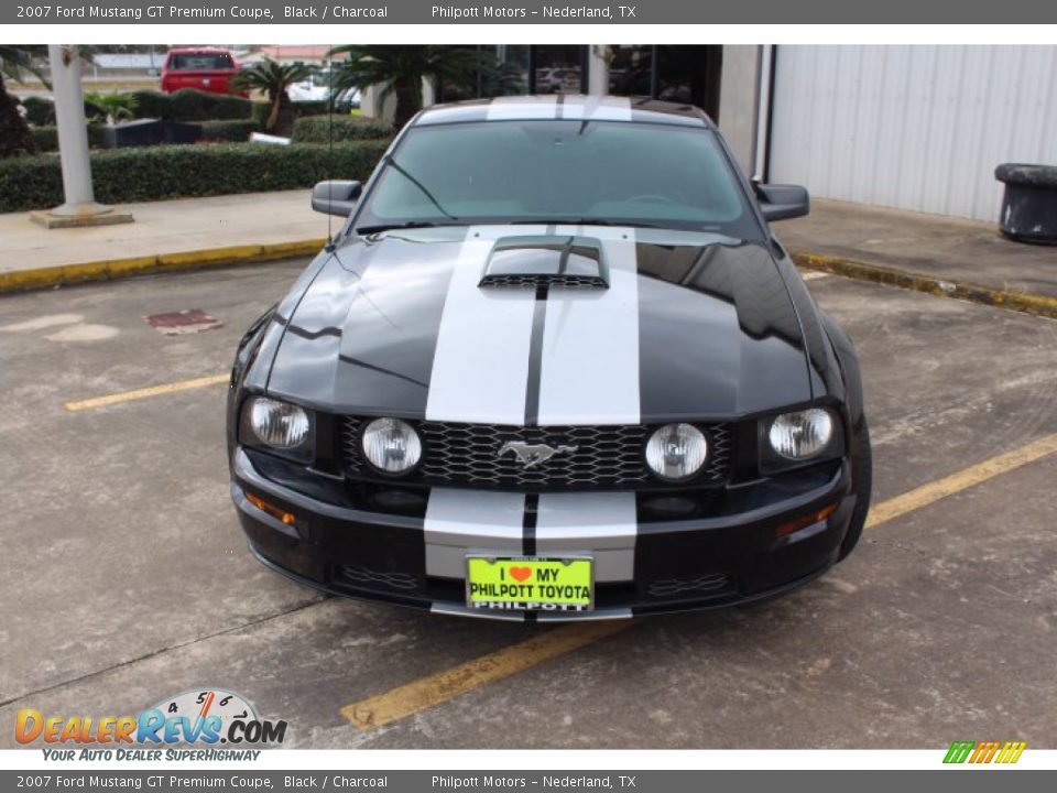 2007 Ford Mustang GT Premium Coupe Black / Charcoal Photo #3