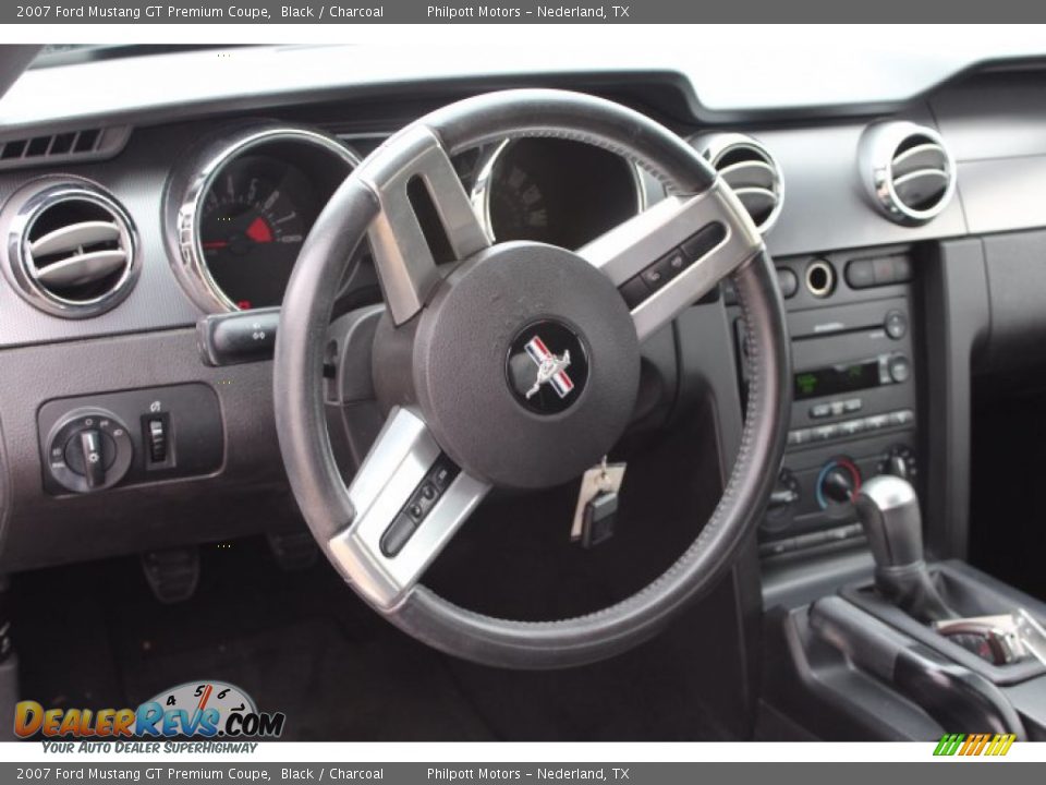 2007 Ford Mustang GT Premium Coupe Black / Charcoal Photo #16