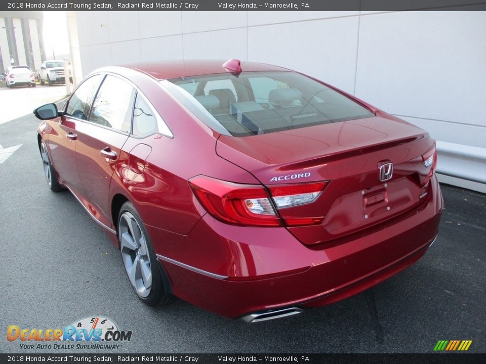 2018 Honda Accord Touring Sedan Radiant Red Metallic / Gray Photo #4