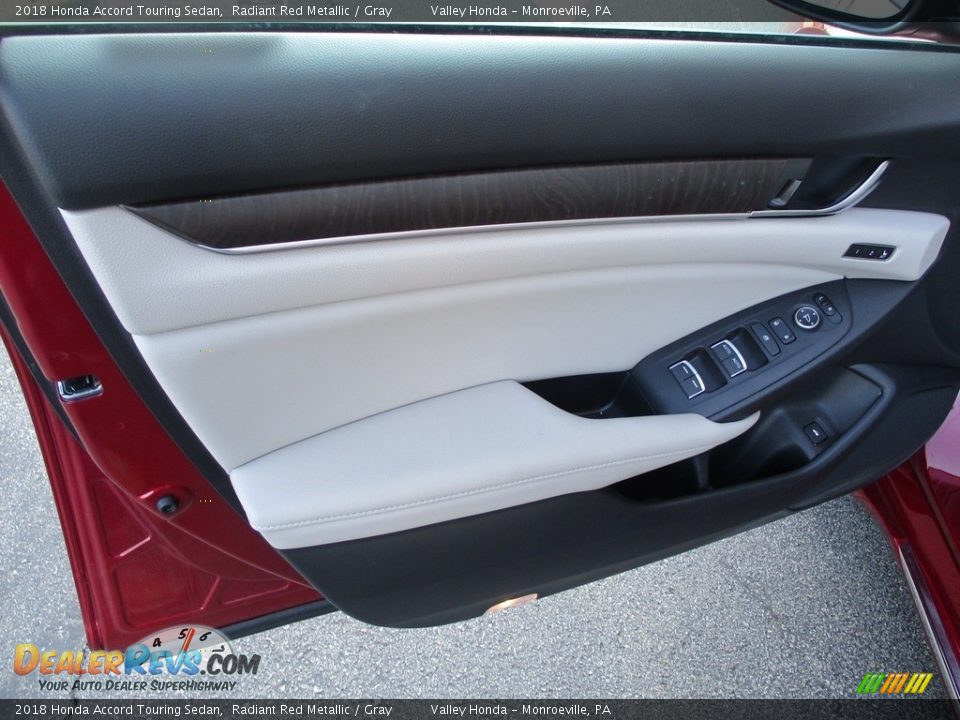 2018 Honda Accord Touring Sedan Radiant Red Metallic / Gray Photo #11