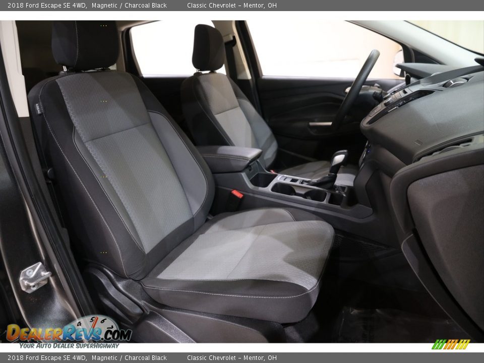 2018 Ford Escape SE 4WD Magnetic / Charcoal Black Photo #15