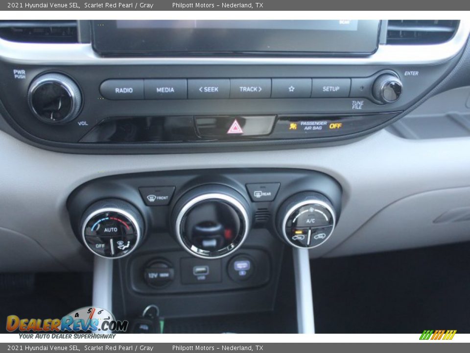2021 Hyundai Venue SEL Scarlet Red Pearl / Gray Photo #16