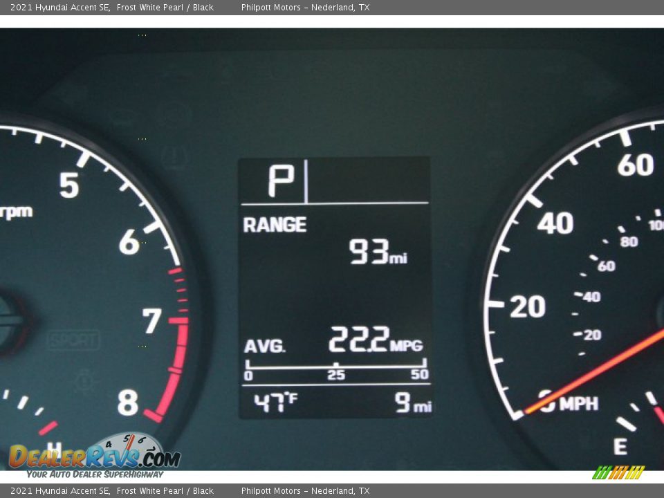 2021 Hyundai Accent SE Frost White Pearl / Black Photo #13