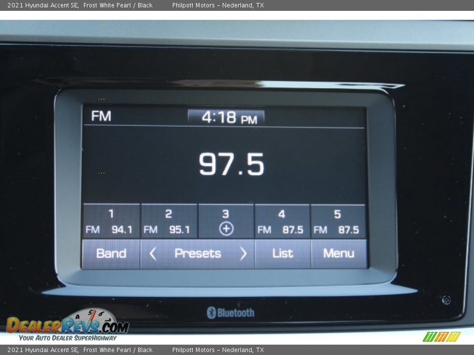 2021 Hyundai Accent SE Frost White Pearl / Black Photo #14