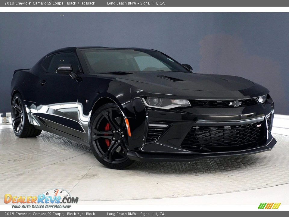 Front 3/4 View of 2018 Chevrolet Camaro SS Coupe Photo #34