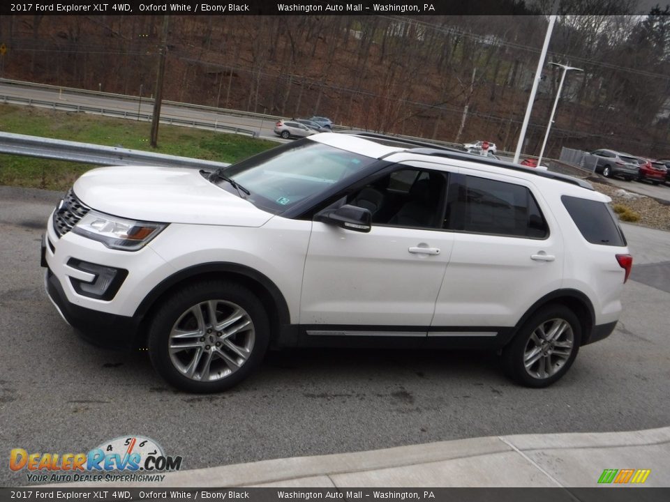 2017 Ford Explorer XLT 4WD Oxford White / Ebony Black Photo #12