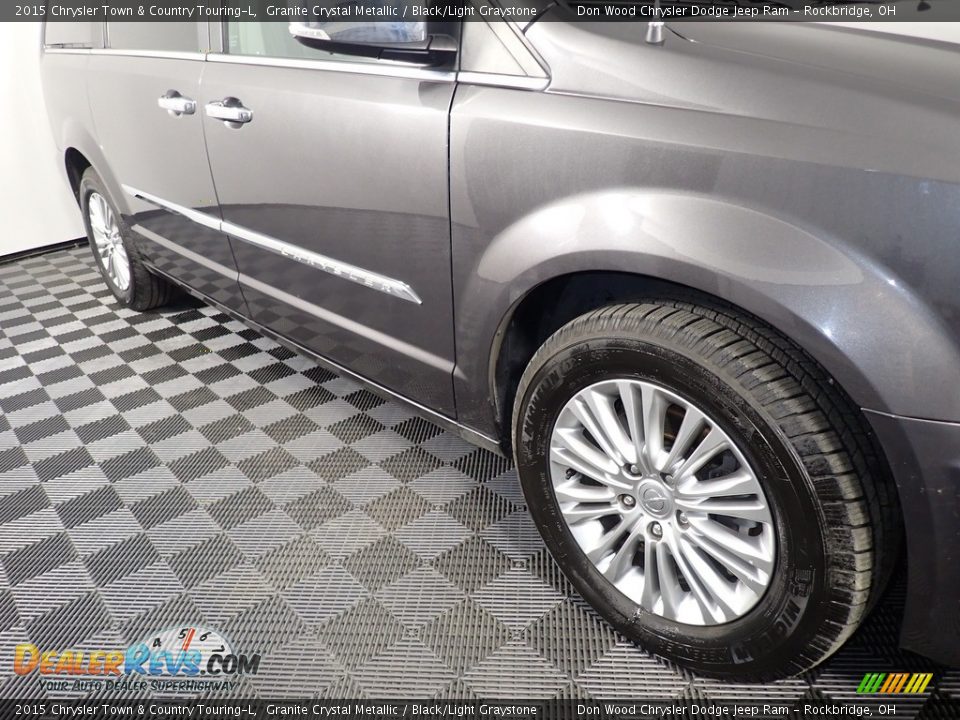 2015 Chrysler Town & Country Touring-L Granite Crystal Metallic / Black/Light Graystone Photo #5