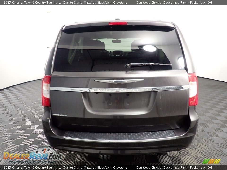 2015 Chrysler Town & Country Touring-L Granite Crystal Metallic / Black/Light Graystone Photo #13
