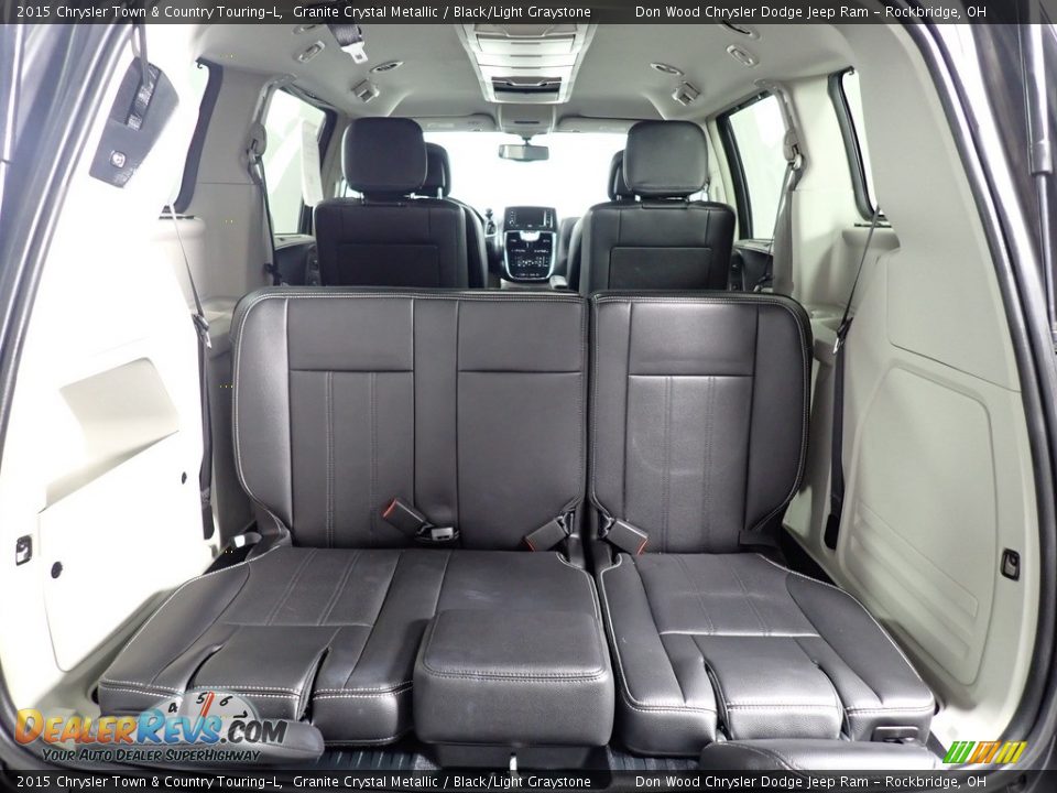 2015 Chrysler Town & Country Touring-L Granite Crystal Metallic / Black/Light Graystone Photo #16