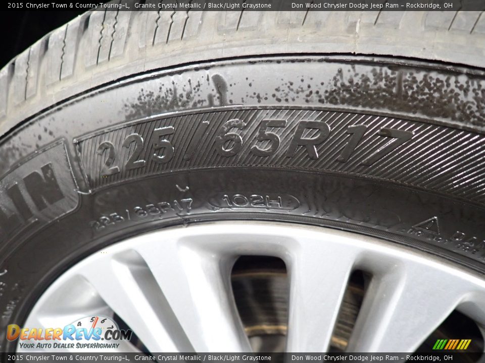 2015 Chrysler Town & Country Touring-L Granite Crystal Metallic / Black/Light Graystone Photo #21