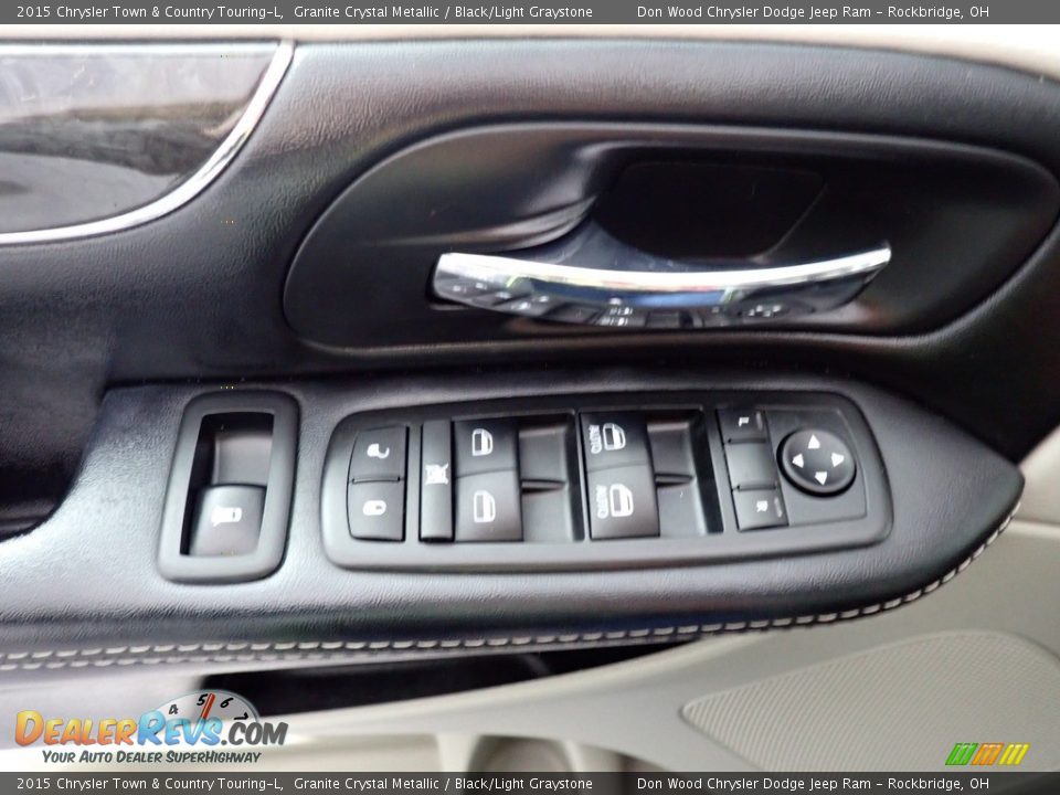 2015 Chrysler Town & Country Touring-L Granite Crystal Metallic / Black/Light Graystone Photo #23
