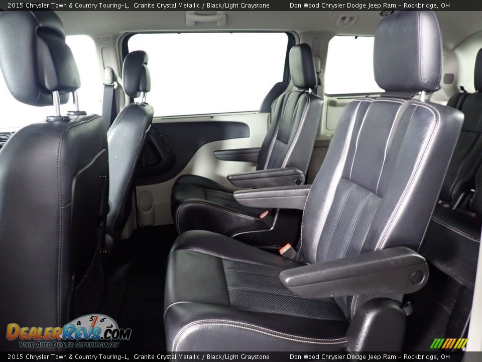 2015 Chrysler Town & Country Touring-L Granite Crystal Metallic / Black/Light Graystone Photo #28
