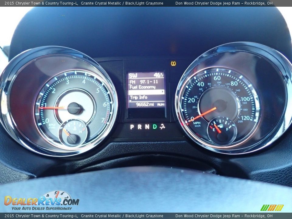 2015 Chrysler Town & Country Touring-L Granite Crystal Metallic / Black/Light Graystone Photo #35