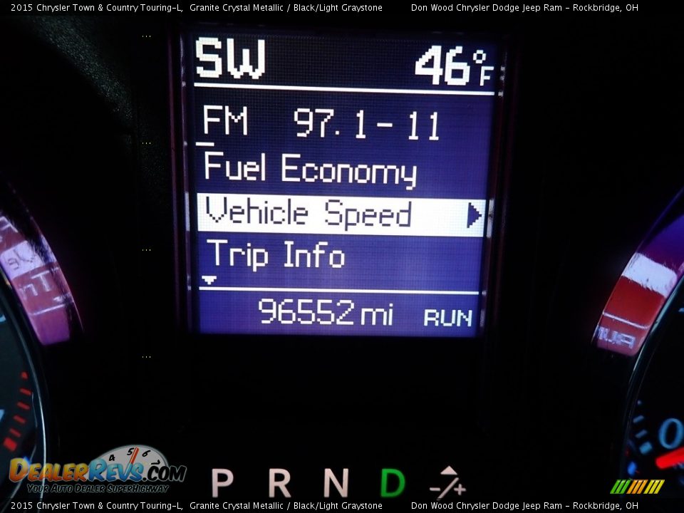 2015 Chrysler Town & Country Touring-L Granite Crystal Metallic / Black/Light Graystone Photo #36