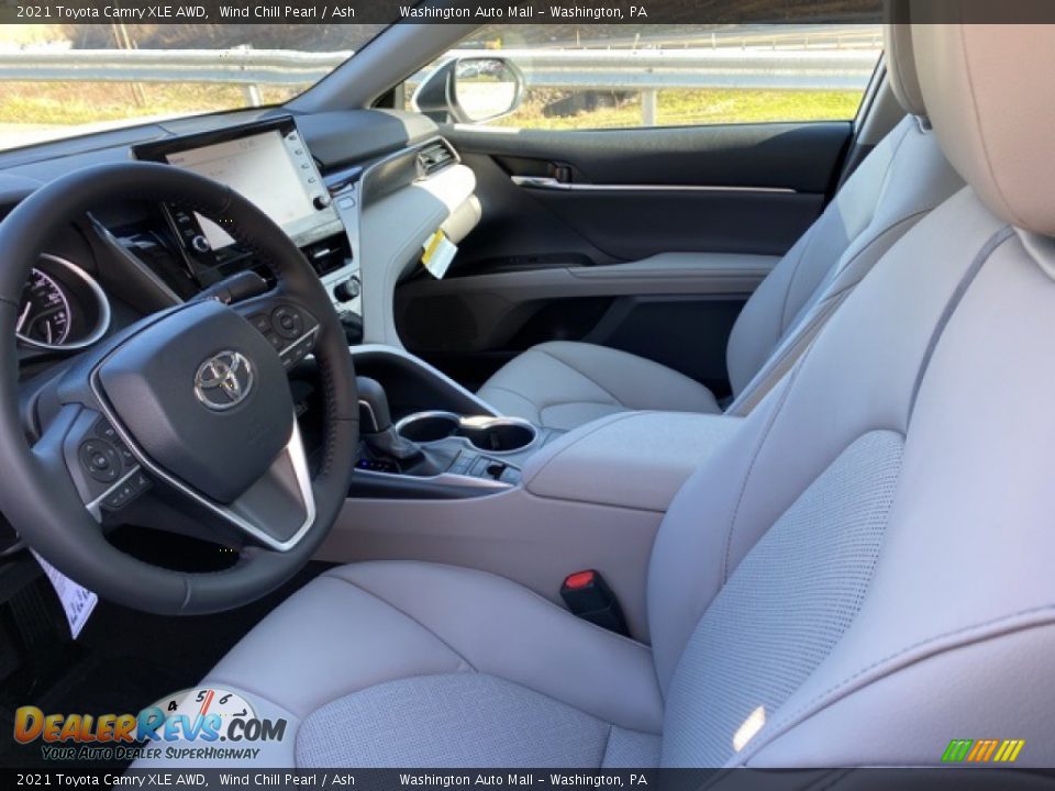 2021 Toyota Camry XLE AWD Wind Chill Pearl / Ash Photo #4