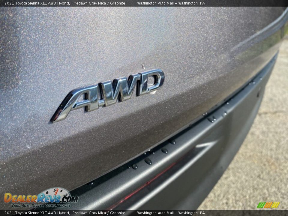 2021 Toyota Sienna XLE AWD Hybrid Predawn Gray Mica / Graphite Photo #27