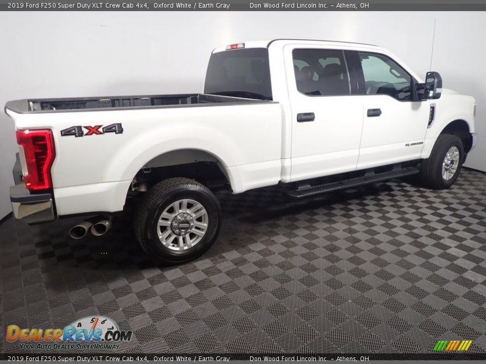 2019 Ford F250 Super Duty XLT Crew Cab 4x4 Oxford White / Earth Gray Photo #15