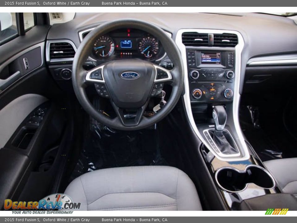 2015 Ford Fusion S Oxford White / Earth Gray Photo #5