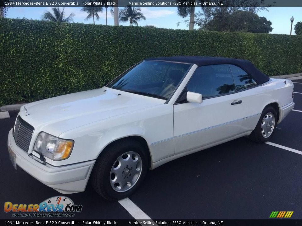 Front 3/4 View of 1994 Mercedes-Benz E 320 Convertible Photo #1