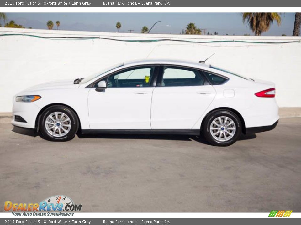 2015 Ford Fusion S Oxford White / Earth Gray Photo #10