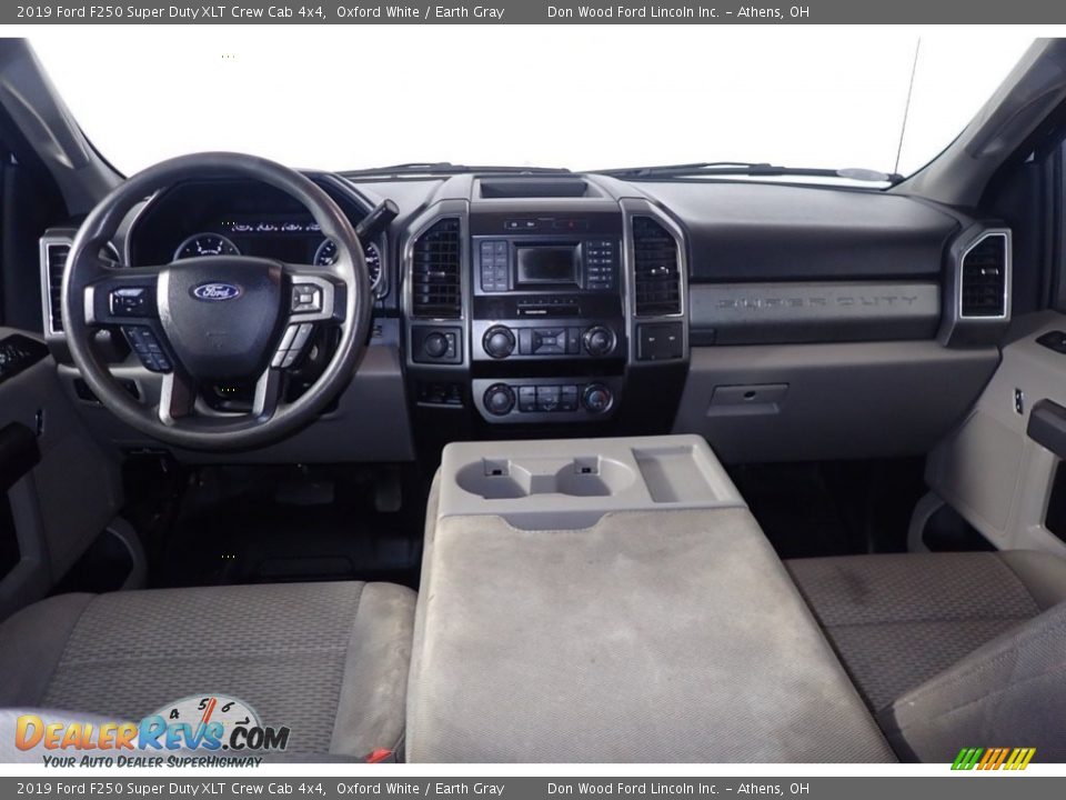 2019 Ford F250 Super Duty XLT Crew Cab 4x4 Oxford White / Earth Gray Photo #23