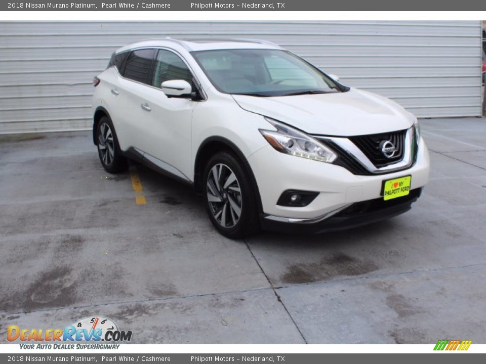 Front 3/4 View of 2018 Nissan Murano Platinum Photo #2