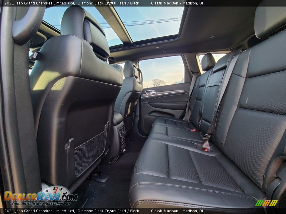 2021 Jeep Grand Cherokee Limited 4x4 Diamond Black Crystal Pearl / Black Photo #3