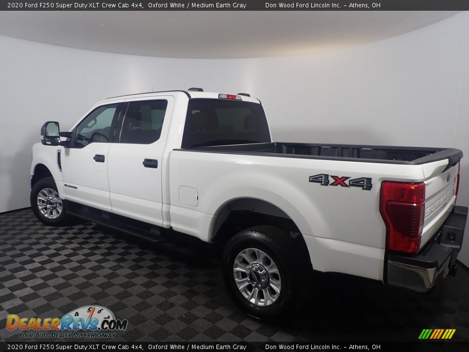2020 Ford F250 Super Duty XLT Crew Cab 4x4 Oxford White / Medium Earth Gray Photo #11