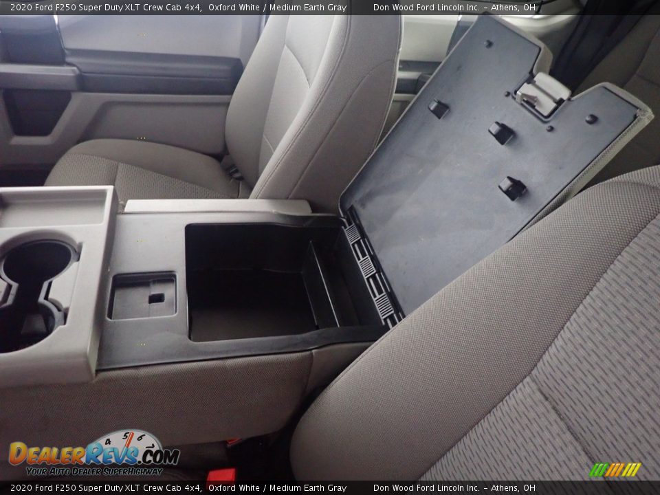 2020 Ford F250 Super Duty XLT Crew Cab 4x4 Oxford White / Medium Earth Gray Photo #32