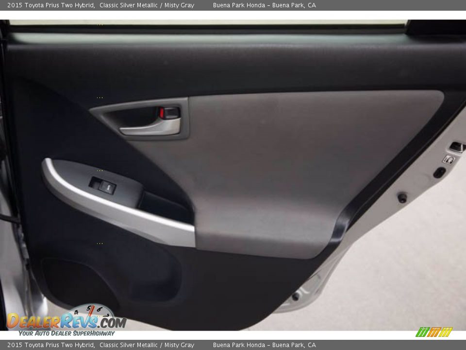 2015 Toyota Prius Two Hybrid Classic Silver Metallic / Misty Gray Photo #28