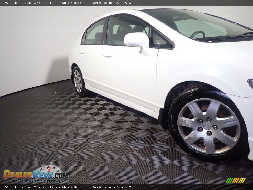 2010 Honda Civic LX Sedan Taffeta White / Black Photo #3
