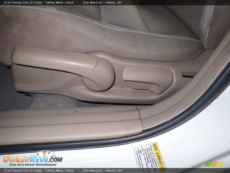 2010 Honda Civic LX Sedan Taffeta White / Black Photo #22