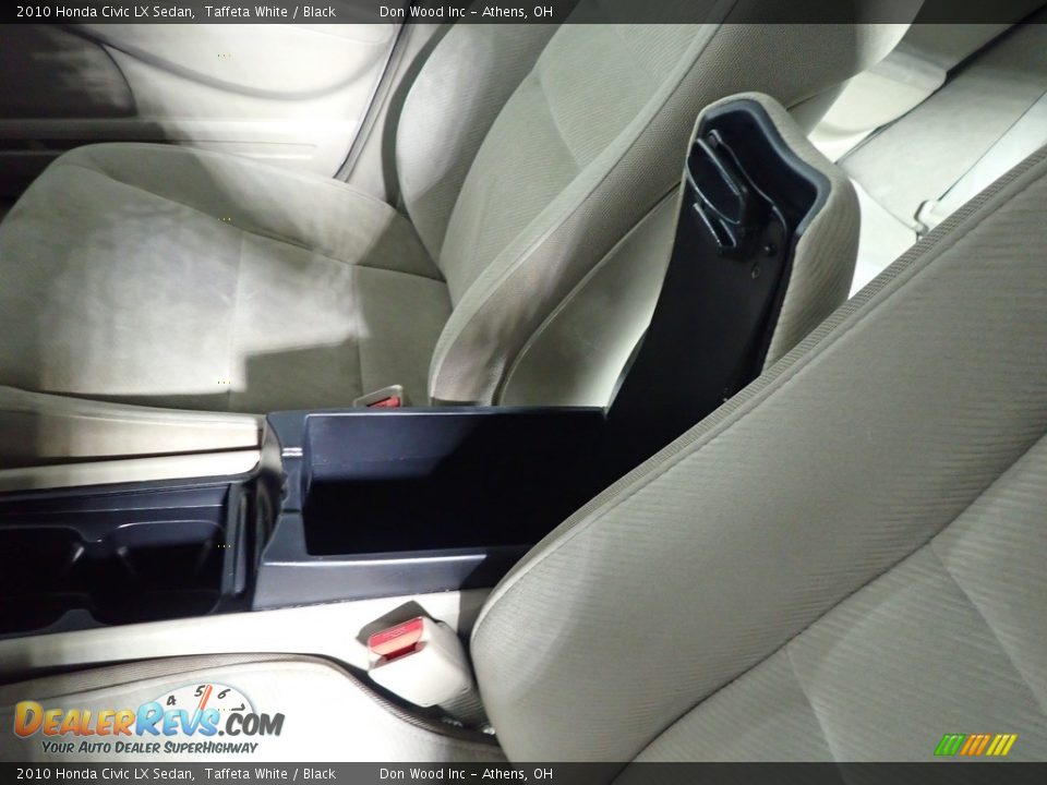 2010 Honda Civic LX Sedan Taffeta White / Black Photo #31