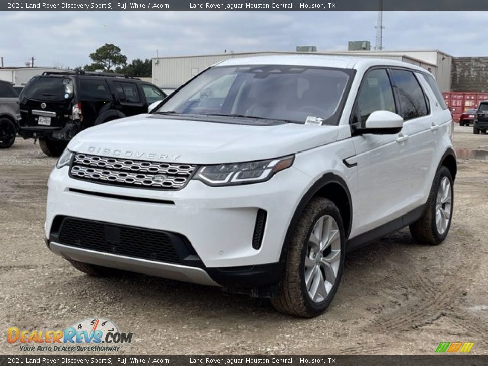 Front 3/4 View of 2021 Land Rover Discovery Sport S Photo #2