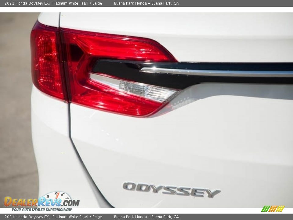 2021 Honda Odyssey EX Platinum White Pearl / Beige Photo #6