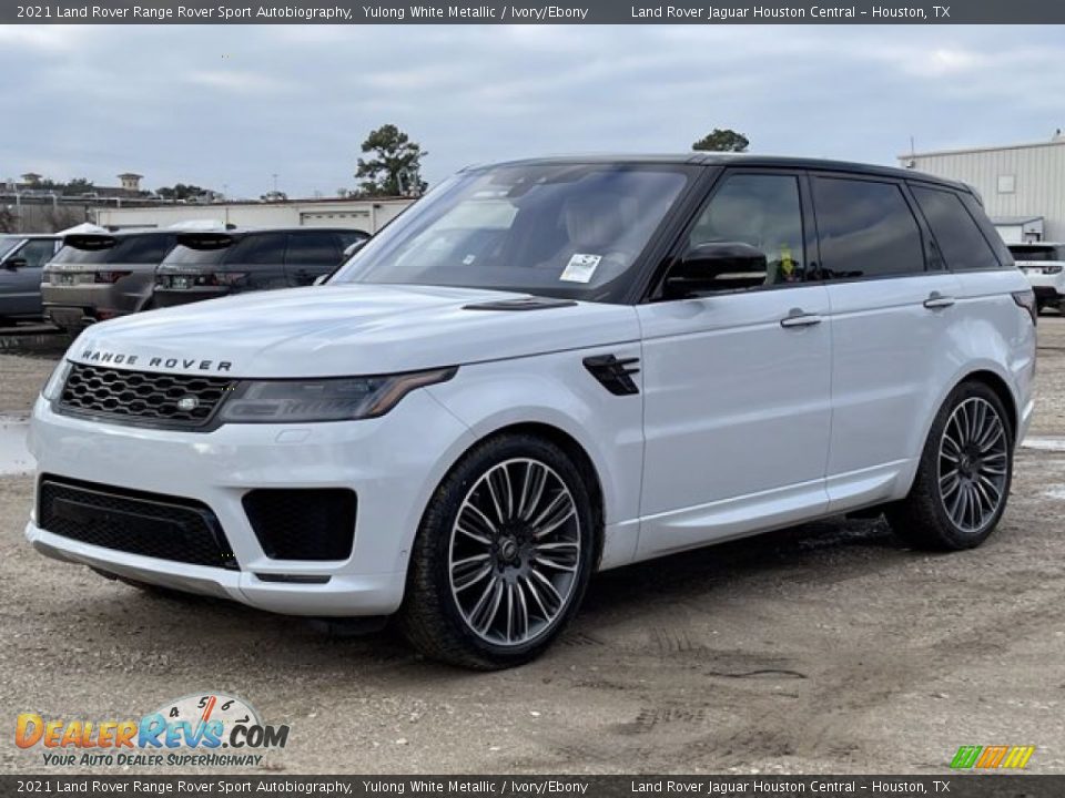 Front 3/4 View of 2021 Land Rover Range Rover Sport Autobiography Photo #2