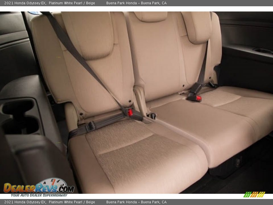 2021 Honda Odyssey EX Platinum White Pearl / Beige Photo #28