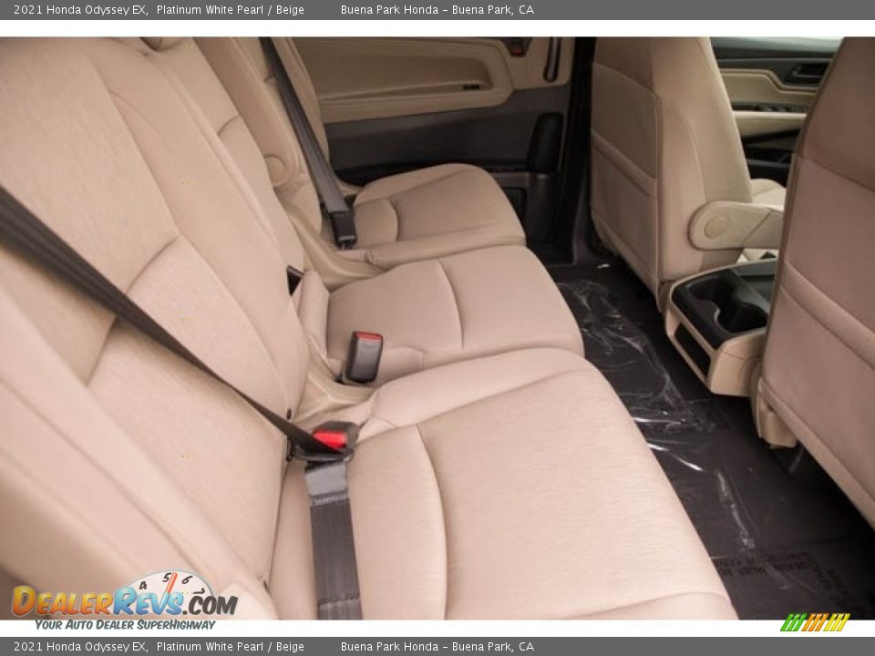 2021 Honda Odyssey EX Platinum White Pearl / Beige Photo #29