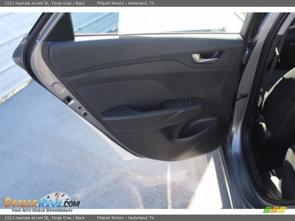 2021 Hyundai Accent SE Forge Gray / Black Photo #18
