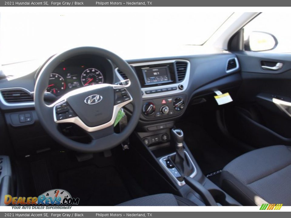 2021 Hyundai Accent SE Forge Gray / Black Photo #20