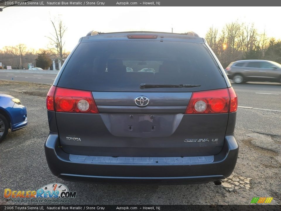 2006 Toyota Sienna LE Nautical Blue Metallic / Stone Gray Photo #5