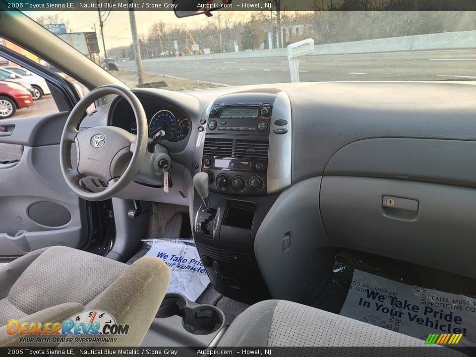 2006 Toyota Sienna LE Nautical Blue Metallic / Stone Gray Photo #13