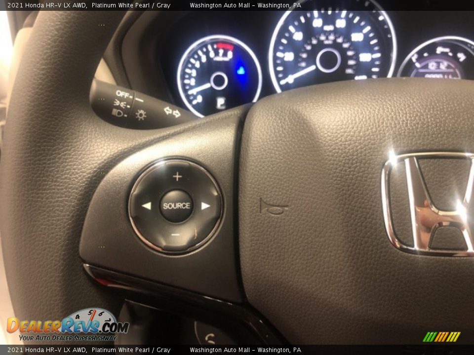 2021 Honda HR-V LX AWD Platinum White Pearl / Gray Photo #10