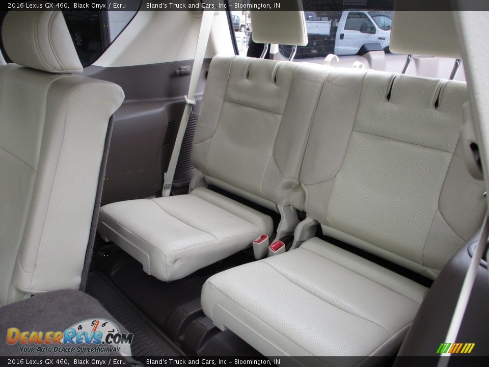 Rear Seat of 2016 Lexus GX 460 Photo #9